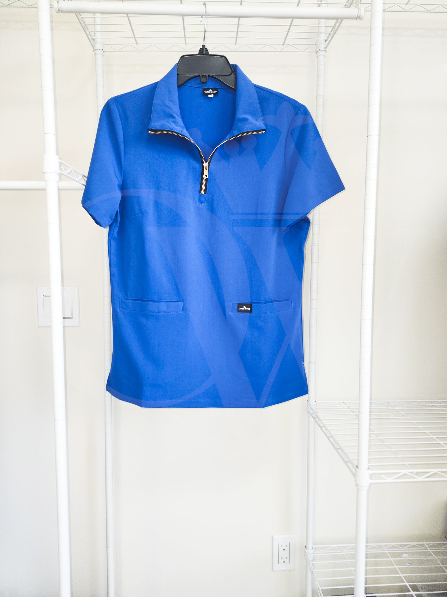 Zipper Scrub Polo Shirt